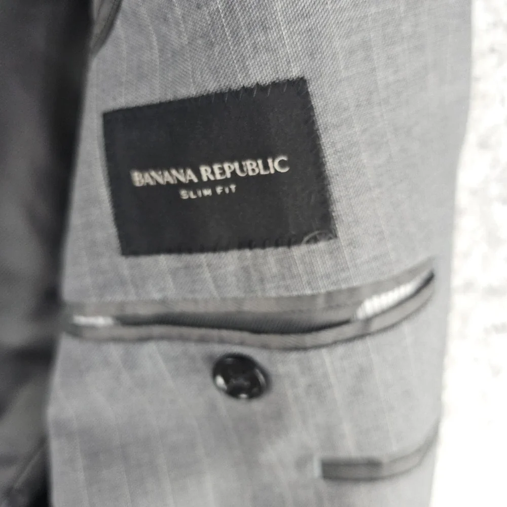 Banana Republic Slim Fit Italian Yarn Cotton Gray‎ Pin Stripe Blazer Men's 42R